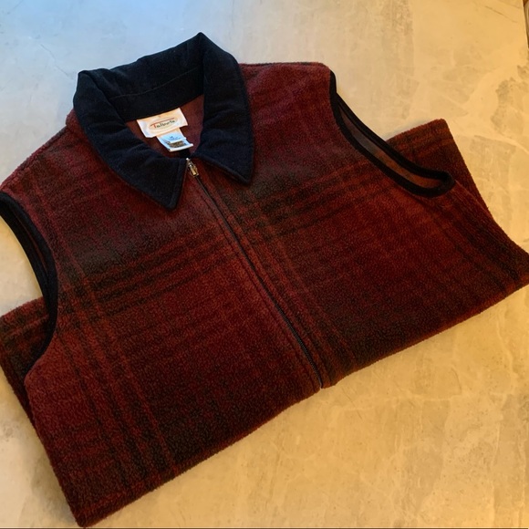 Talbots Fleece Plaid Zip Up Vest with Velvet Collar - Picture 2 of 6